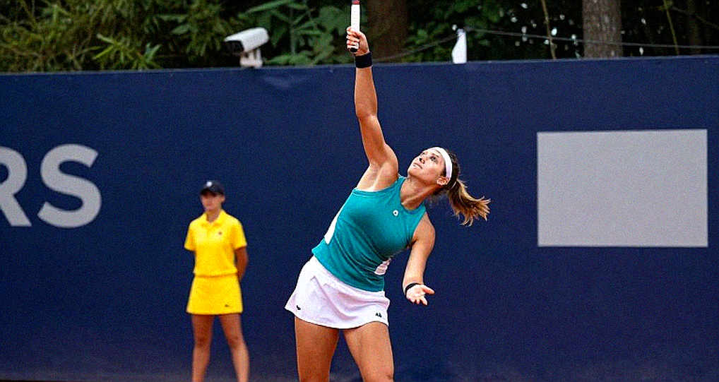 Gauff nhận thất bại đau đớn trước Rybakina: 'Chỉ vài game giao bóng quyết định tất cả' Gauff nhận thất bại đau đớn trước Rybakina: 'Chỉ vài game giao bóng quyết định tất cả'