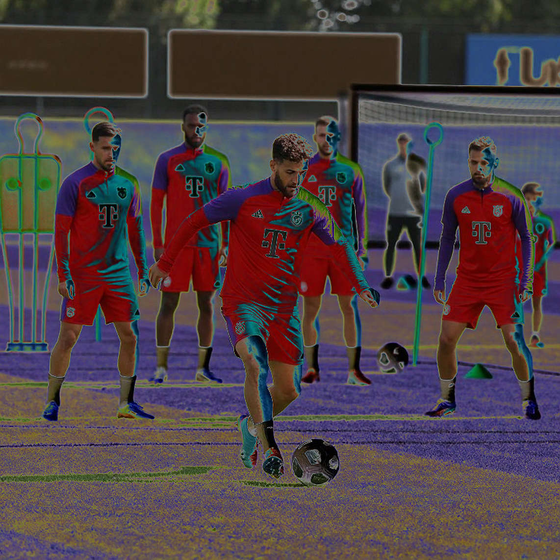 Khi V.League chốt danh sách: hợp đồng, dòng tiền và khoảng trống cho cầu thủ trẻ