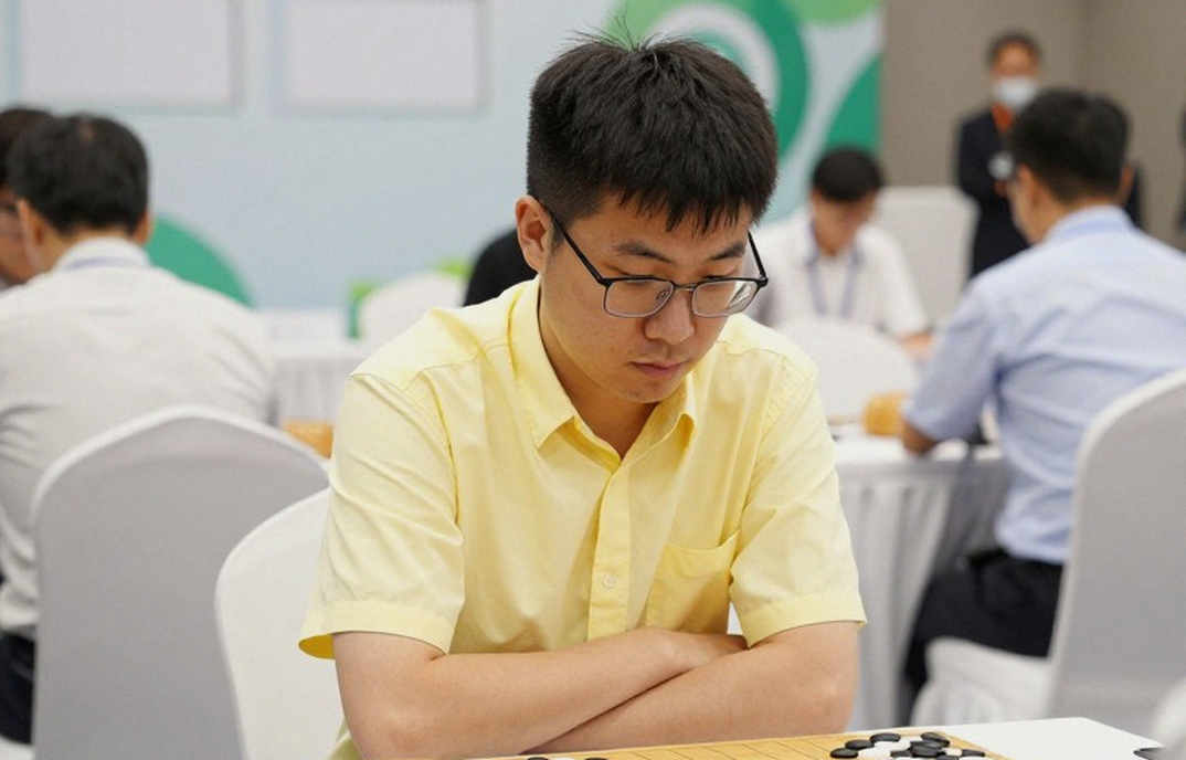 Chín chiều phân tích, không một dòng dữ liệu: kỳ chuyển nhượng LCK và kỷ luật của nghề báo esports