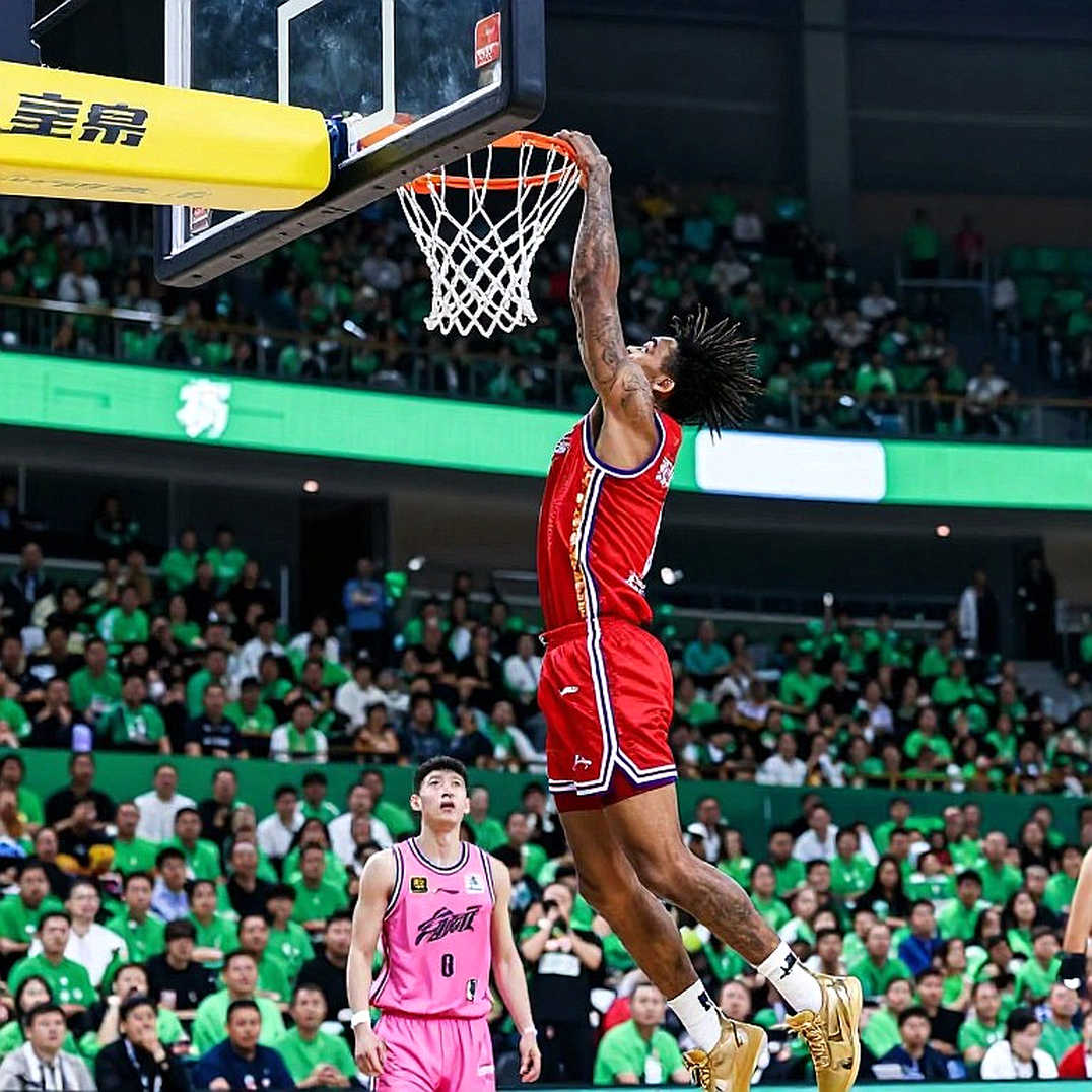 LA Clippers nhận án phạt nặng chưa từng có: 5 pick vòng 1 bị tịch thu, Steve Ballmer bị cấm 1 năm LA Clippers nhận án phạt nặng chưa từng có: 5 pick vòng 1 bị tịch thu, Steve Ballmer bị cấm 1 năm