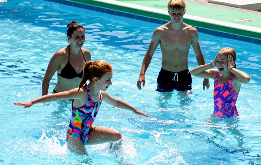 Golden Goggle 2026: Lượt bơi thứ tư và cách đội tuyển bơi Mỹ định nghĩa lại mùa giải